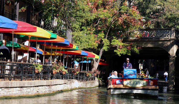 Exploring the Rich Tapestry of Texas Top Tourist Attractions